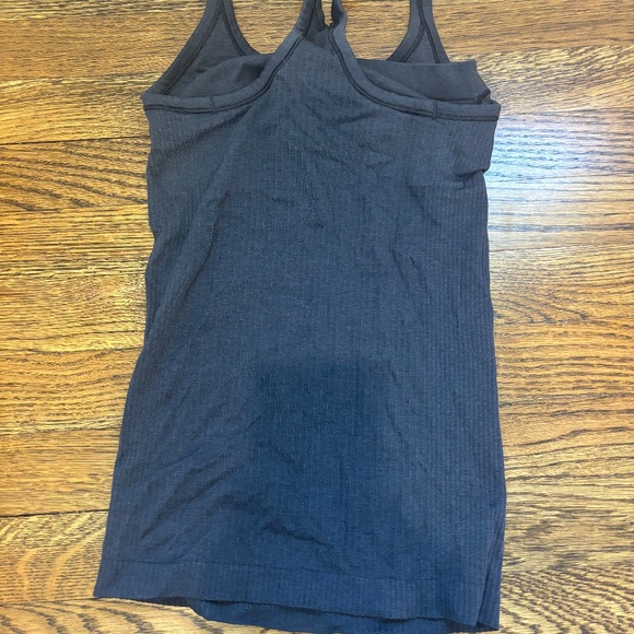 LULULEMON BLACK DEFINE JACKET & EBB TO STREET TANK -- SZ 2 BOTH - Picture 6 of 7